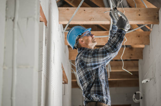 Best Affordable Emergency Electrician  in East Camden, AR